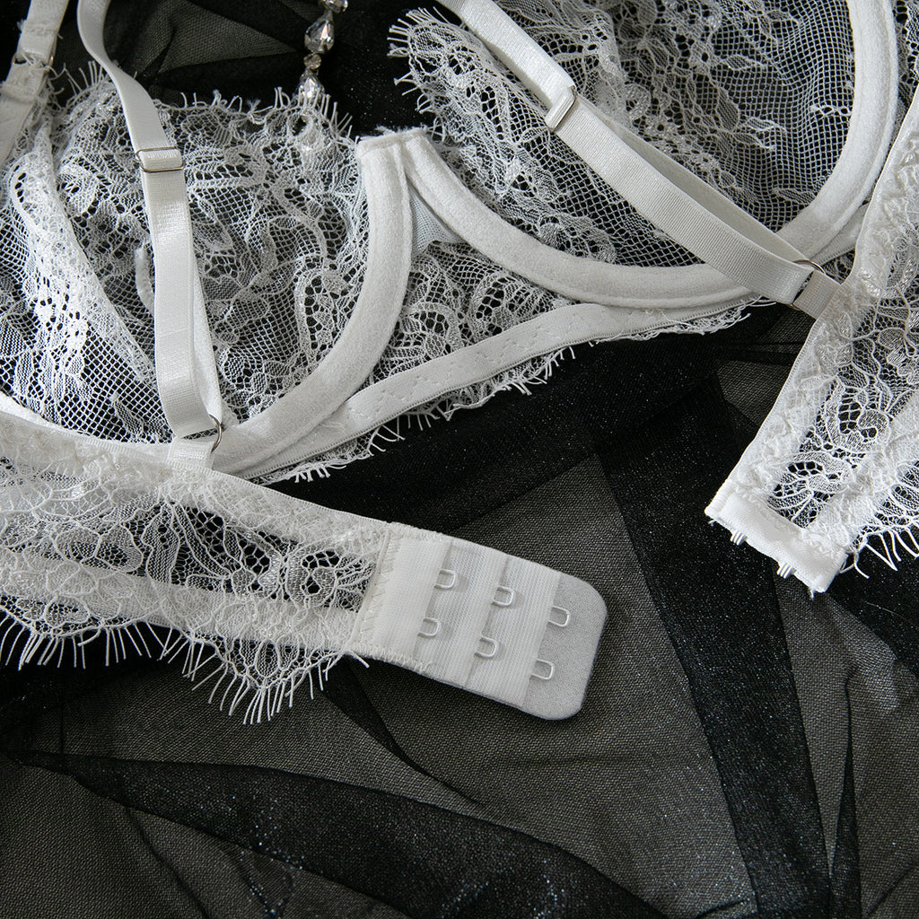 The Parisian Muse Ivory Set